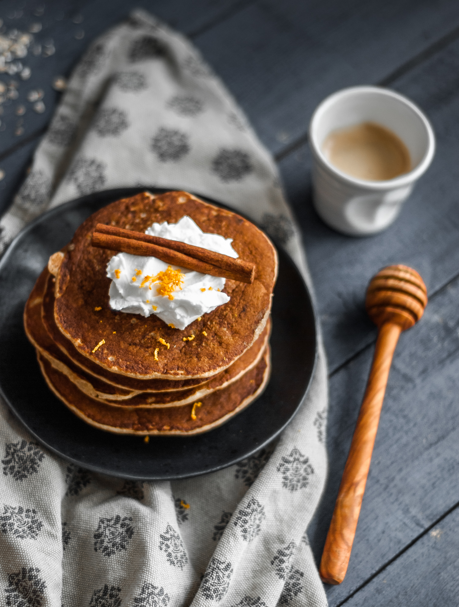 apple & oatmeal pancakes