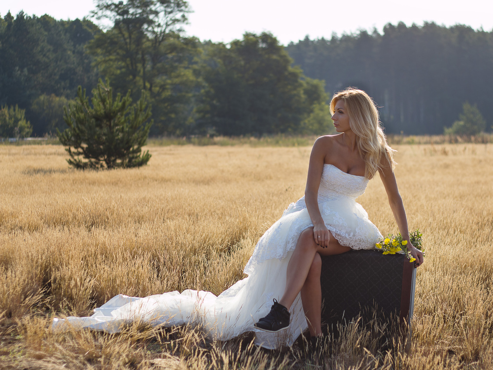 RUNNING BRIDE