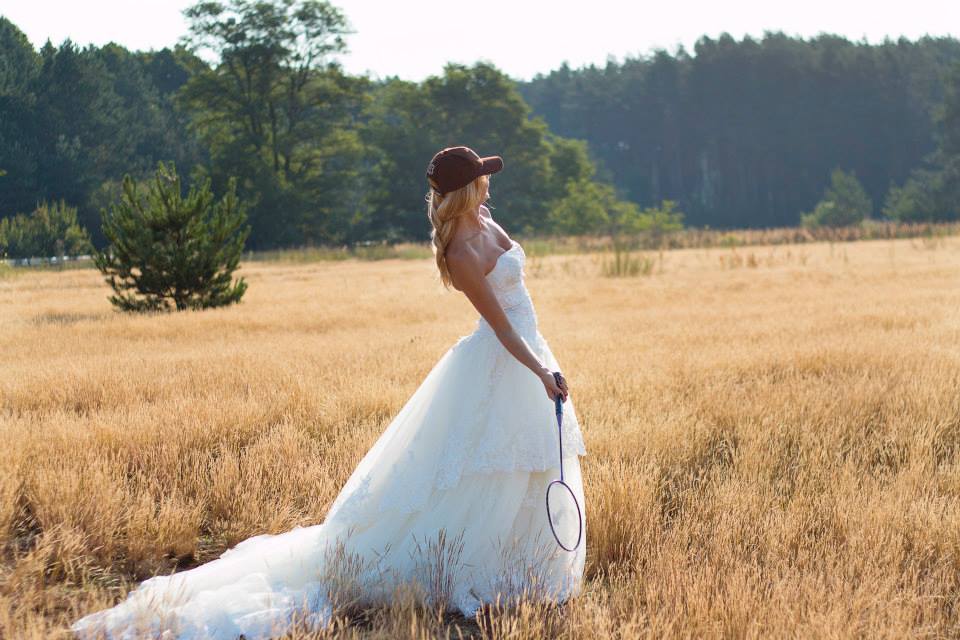 RUNNING BRIDE