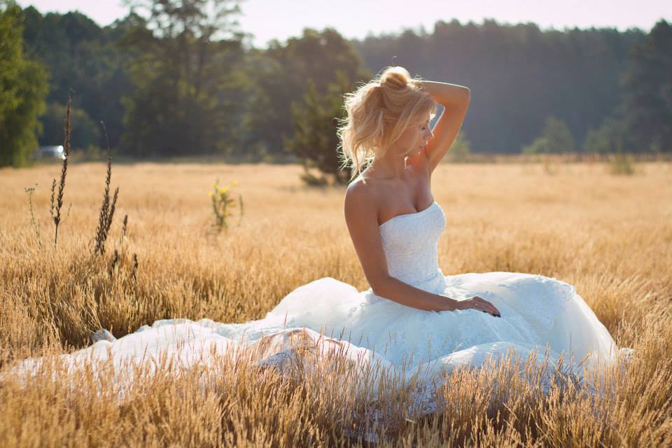 RUNNING BRIDE