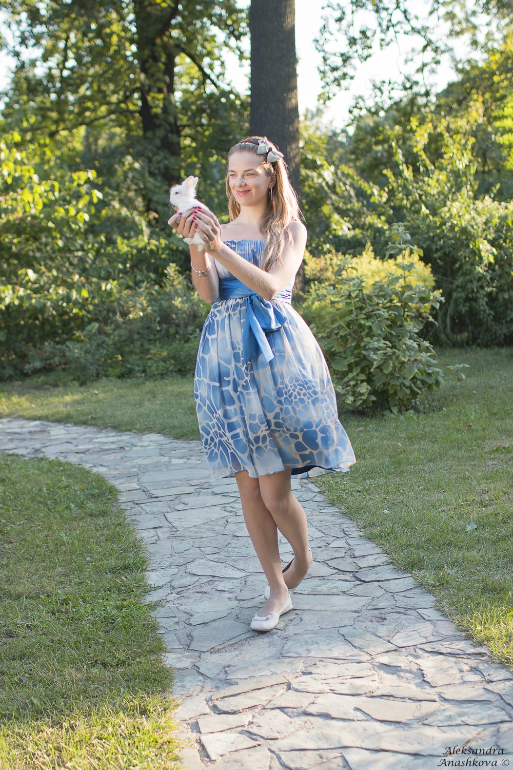 OLYA IN WONDERLAND
