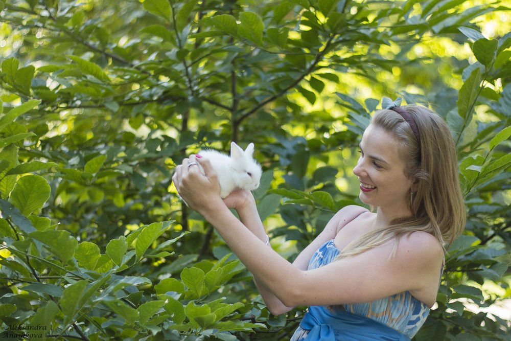 OLYA IN WONDERLAND