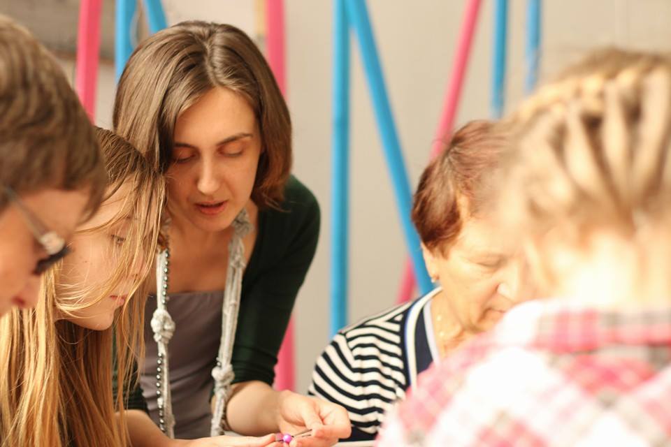 WORKSHOP OF MAKING IMITATION JEWELRY