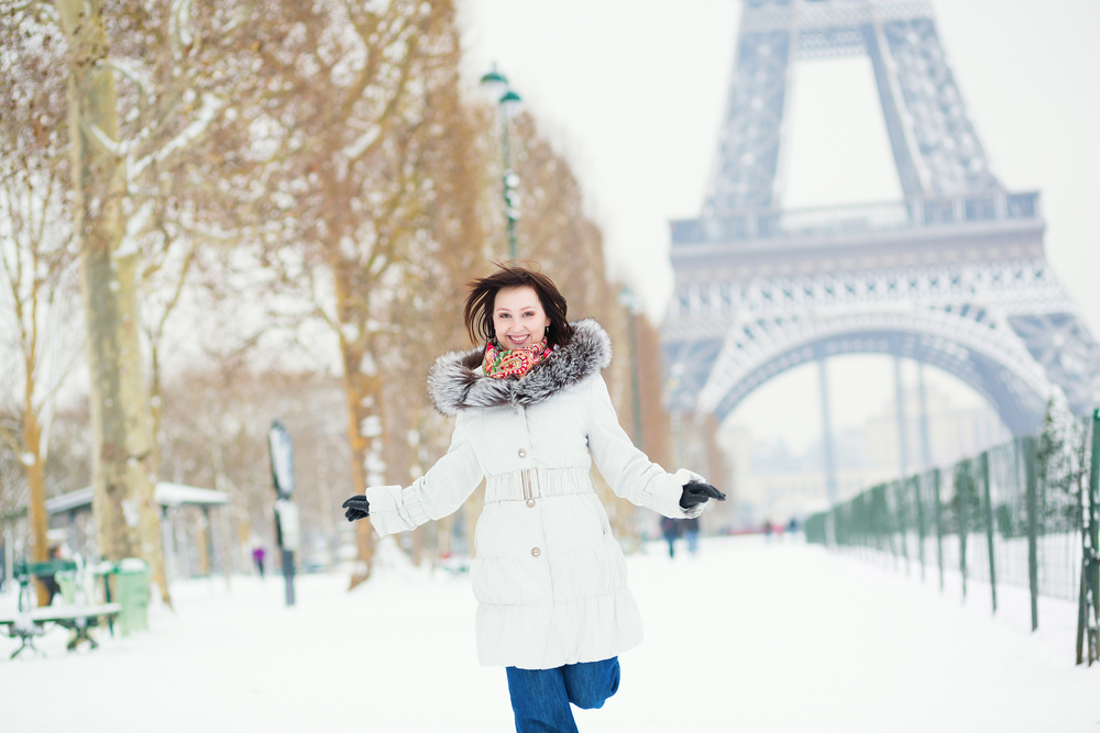 Snowy day in Paris