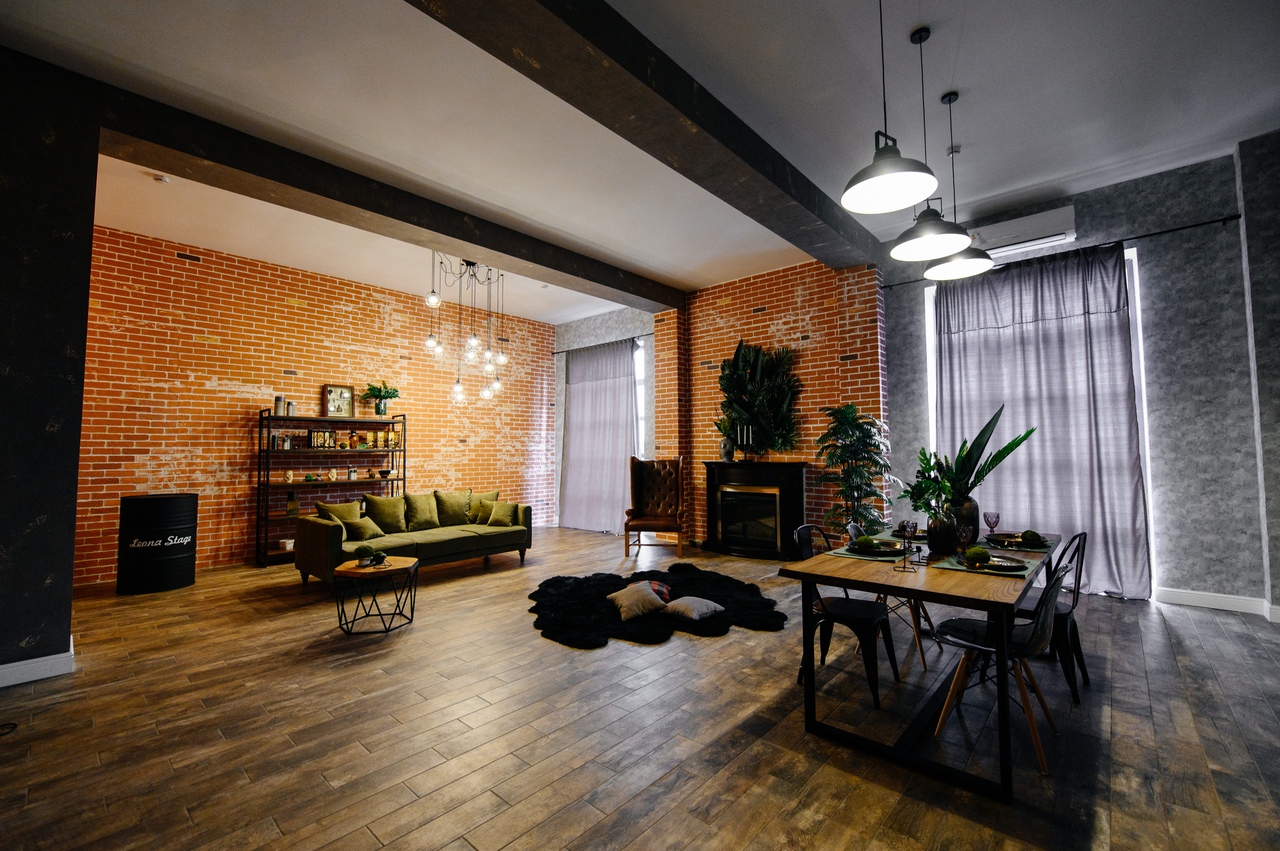 LEONASTAGE зал Loft