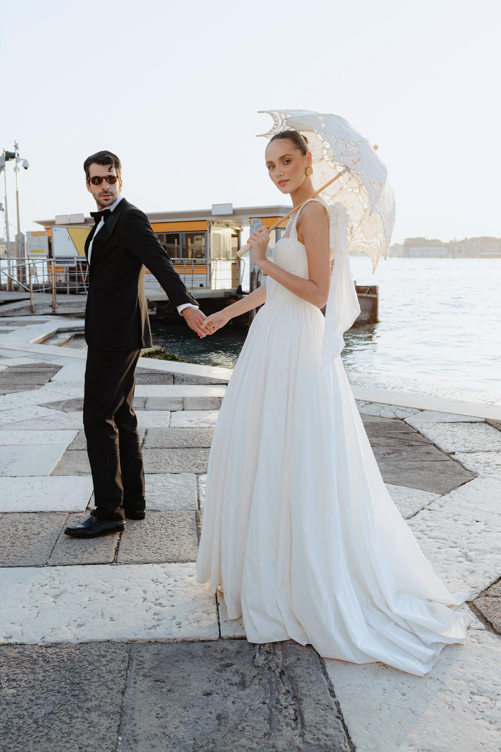 K & S