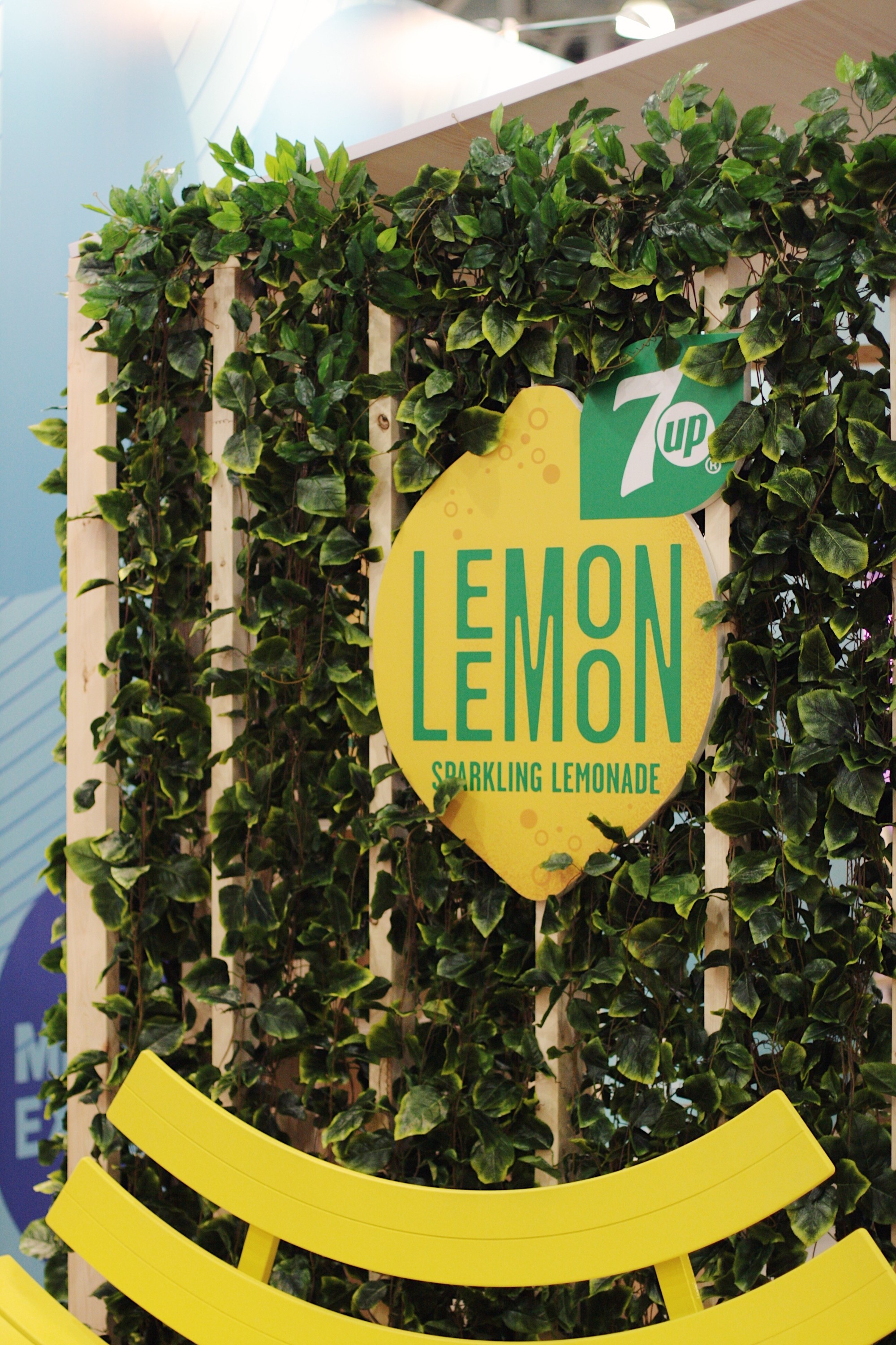 Корнер Lemon Lemon в Крокусе