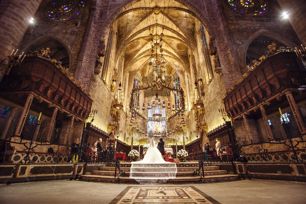 Luxury wedding in Catedral,Palma | Michelle & Leonardo