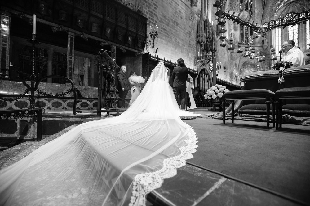Luxury wedding in Catedral,Palma | Michelle & Leonardo