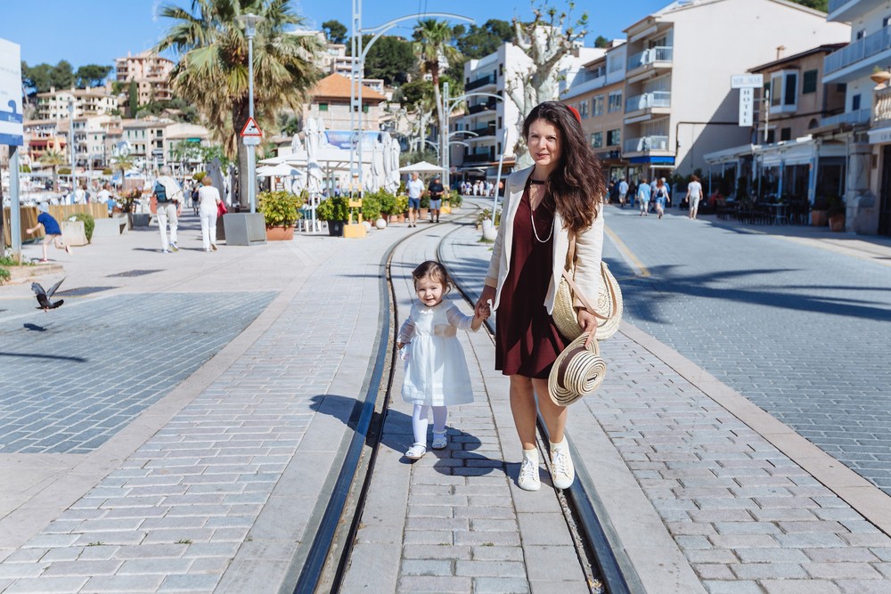 Soller, Mallorca | Elena & Polina