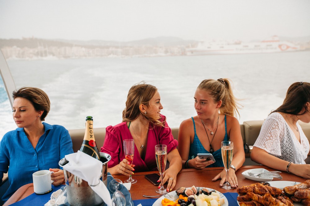La fiesta de Sofia en el yate |Sofia's birthday on the yacht