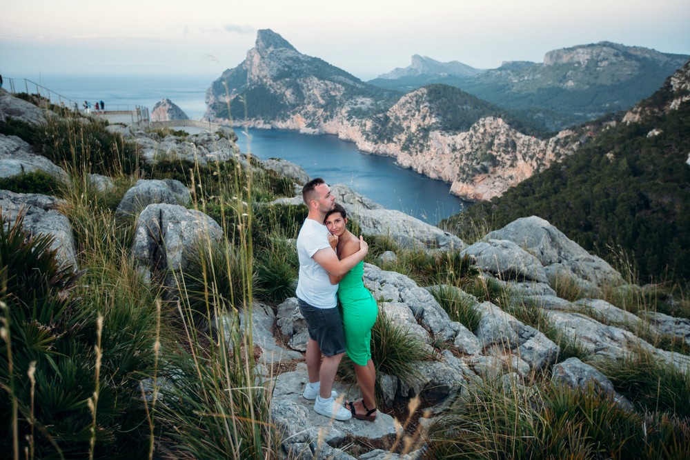 Wedding tour in Mallorca | Arina & Yuriy