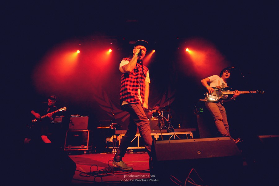 ENTER SHIKARI @ Bingo Club, Kiev, 2012-10-12  