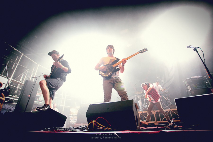 ENTER SHIKARI @ Bingo Club, Kiev, 2012-10-12  