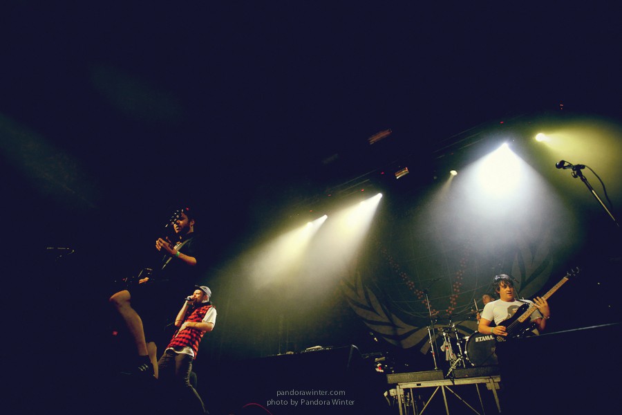 ENTER SHIKARI @ Bingo Club, Kiev, 2012-10-12  