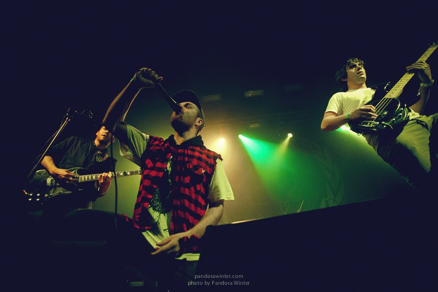 ENTER SHIKARI @ Bingo Club, Kiev, 2012-10-12  