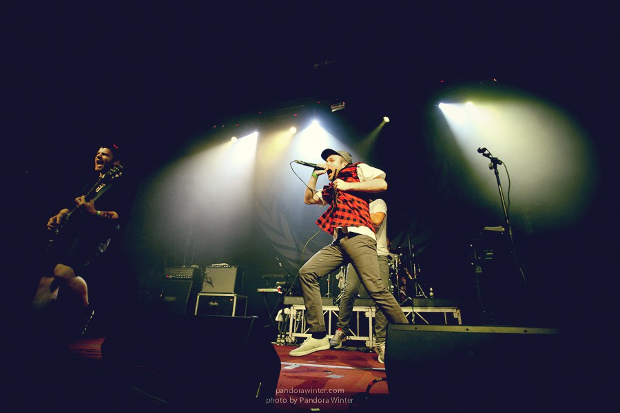 ENTER SHIKARI @ Bingo Club, Kiev, 2012-10-12  