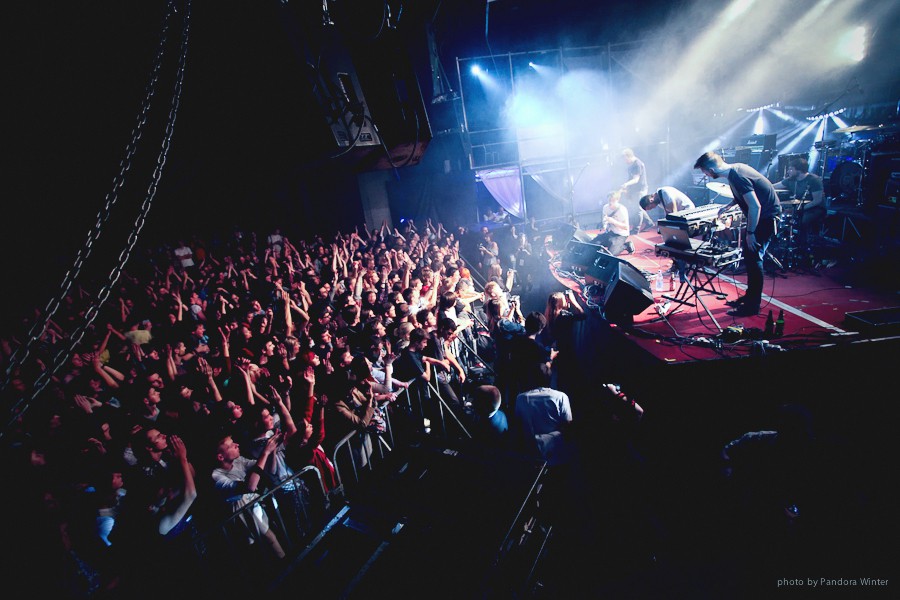 MAYBESHEWILL, 65DAYSOFSTATIC @ Bingo Club, Kiev, 13-09-2012  