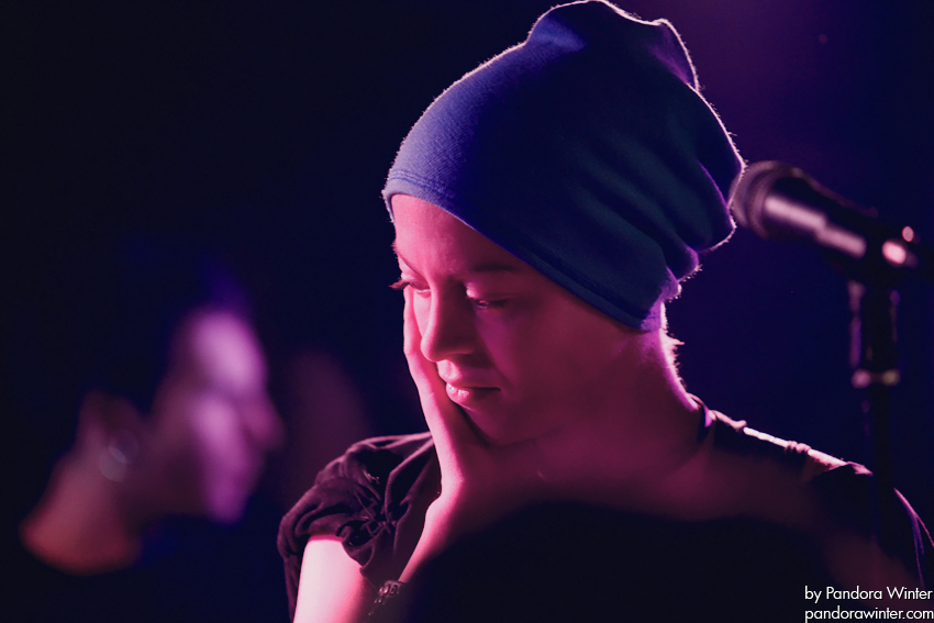 Alai Oli @ Паб Бочка Пивная, Киев, 11-12-2011 