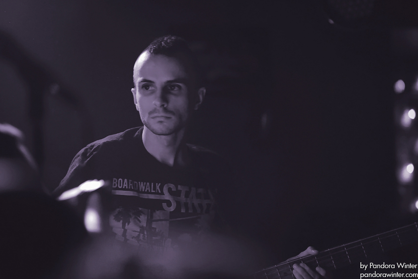 Alai Oli @ Паб Бочка Пивная, Киев, 11-12-2011 