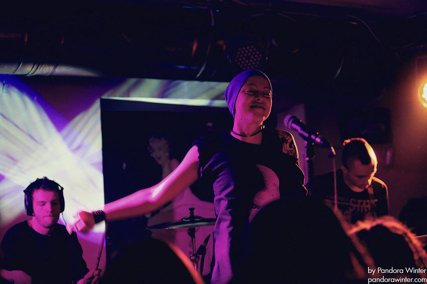 Alai Oli @ Паб Бочка Пивная, Киев, 11-12-2011 