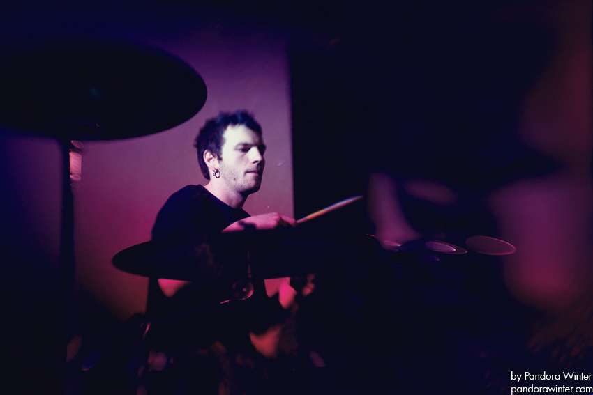 Alai Oli @ Паб Бочка Пивная, Киев, 11-12-2011 