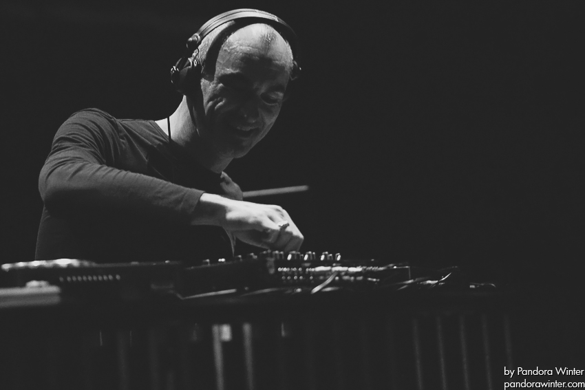 ROBERT MILES @ Sullivan Room, Kiev, 10-12-2011  