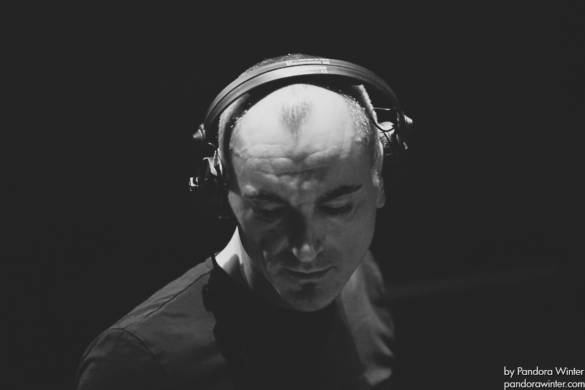 ROBERT MILES @ Sullivan Room, Kiev, 10-12-2011  