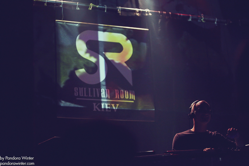 ROBERT MILES @ Sullivan Room, Kiev, 10-12-2011  