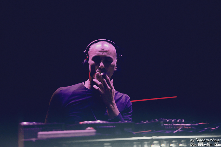 ROBERT MILES @ Sullivan Room, Kiev, 10-12-2011  