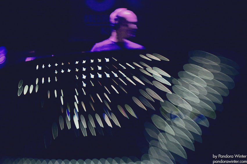 ROBERT MILES @ Sullivan Room, Kiev, 10-12-2011  