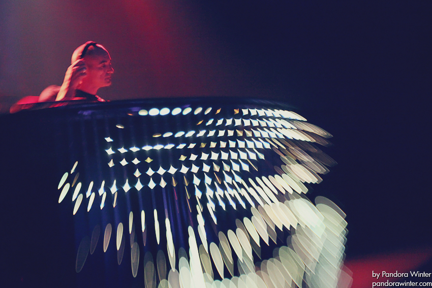 ROBERT MILES @ Sullivan Room, Kiev, 10-12-2011  
