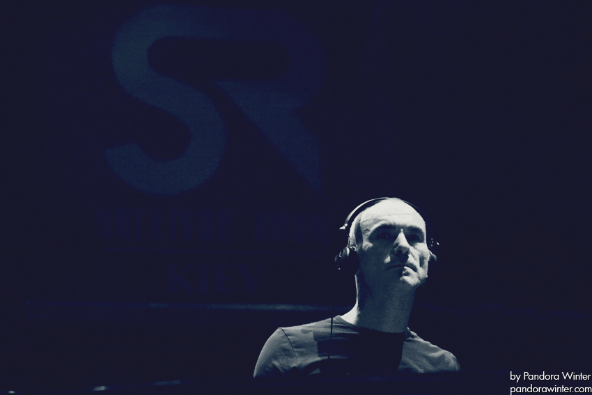 ROBERT MILES @ Sullivan Room, Kiev, 10-12-2011  