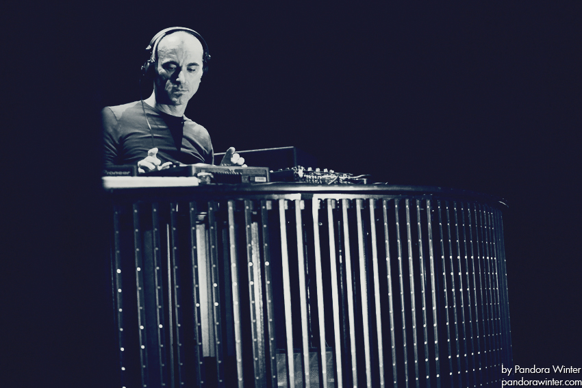 ROBERT MILES @ Sullivan Room, Kiev, 10-12-2011  