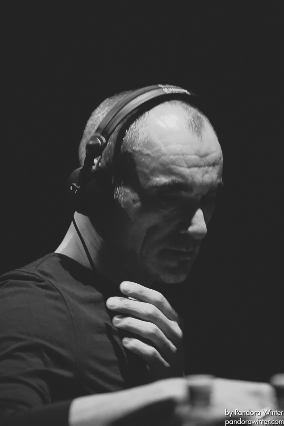 ROBERT MILES @ Sullivan Room, Kiev, 10-12-2011  