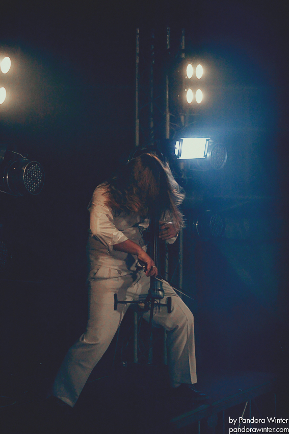 SKILLET @ Bingo Club, Kiev, UA, 2011-11-23  