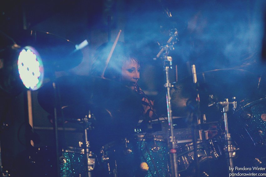 SKILLET @ Bingo Club, Kiev, UA, 2011-11-23  