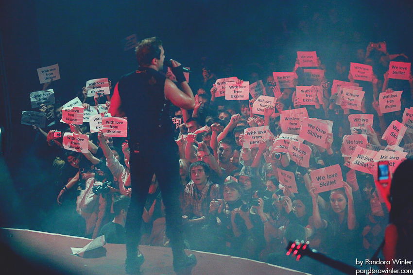 SKILLET @ Bingo Club, Kiev, UA, 2011-11-23  