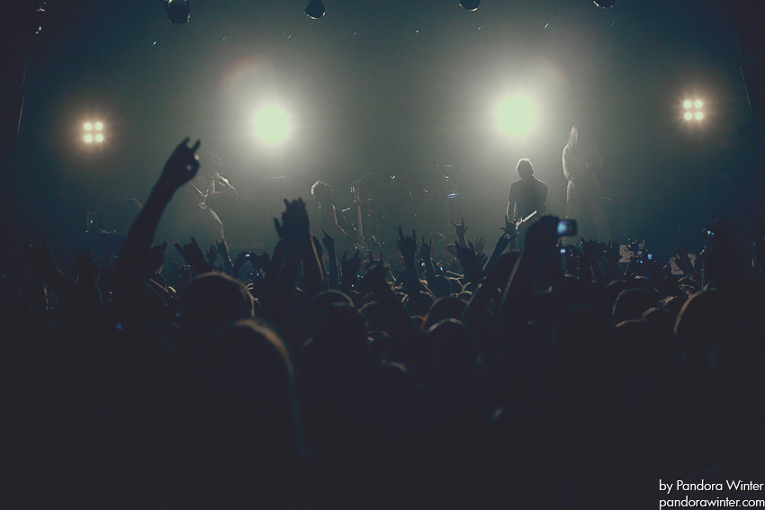 SKILLET @ Bingo Club, Kiev, UA, 2011-11-23  