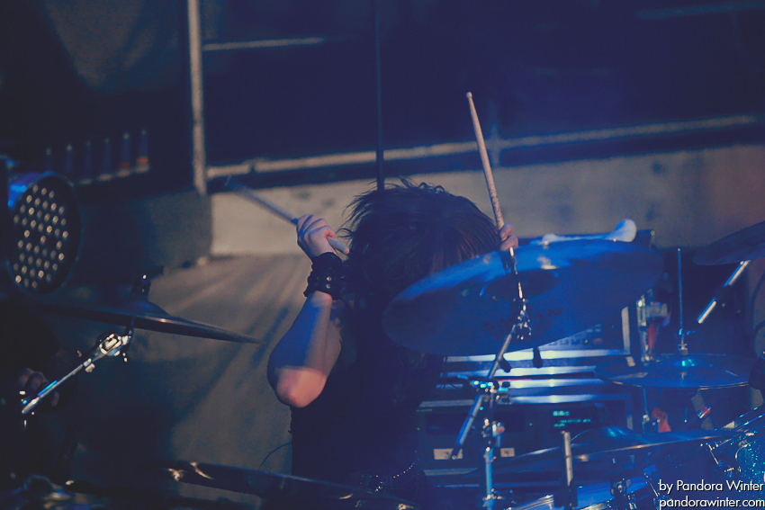 SKILLET @ Bingo Club, Kiev, UA, 2011-11-23  