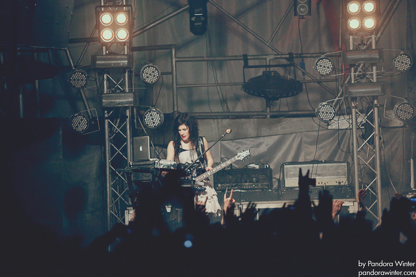SKILLET @ Bingo Club, Kiev, UA, 2011-11-23  