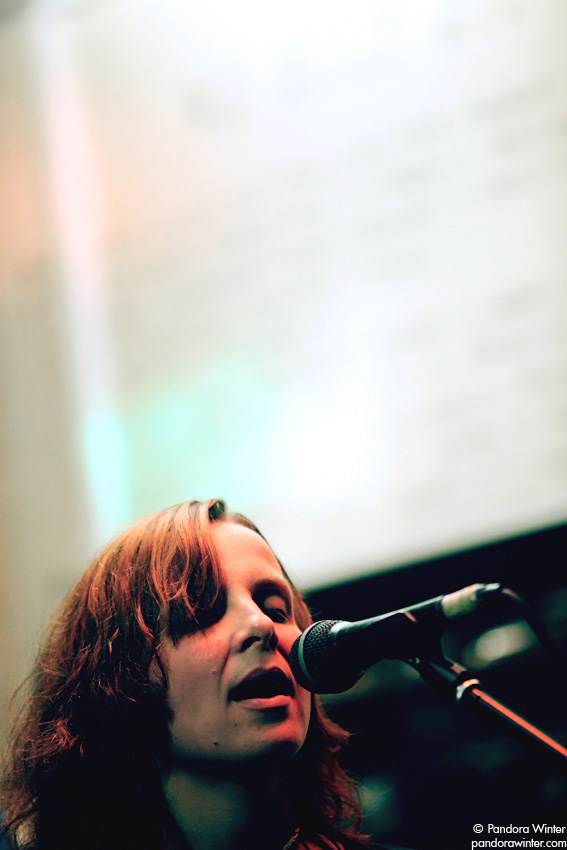 Маша и Медведи, аккустика @ Диван, Киев, 2011-06-19