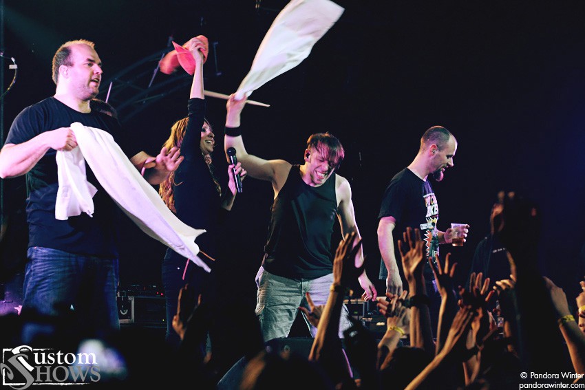 GUANO APES @ Альта Экспо, Киев, 2011-04-19  