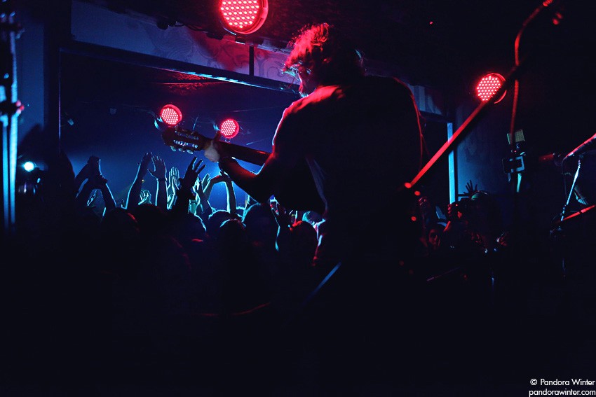EUGENE HUTZ (GOGOL BORDELLO) @ XLIБ club, Kiev, 2010-12-18  