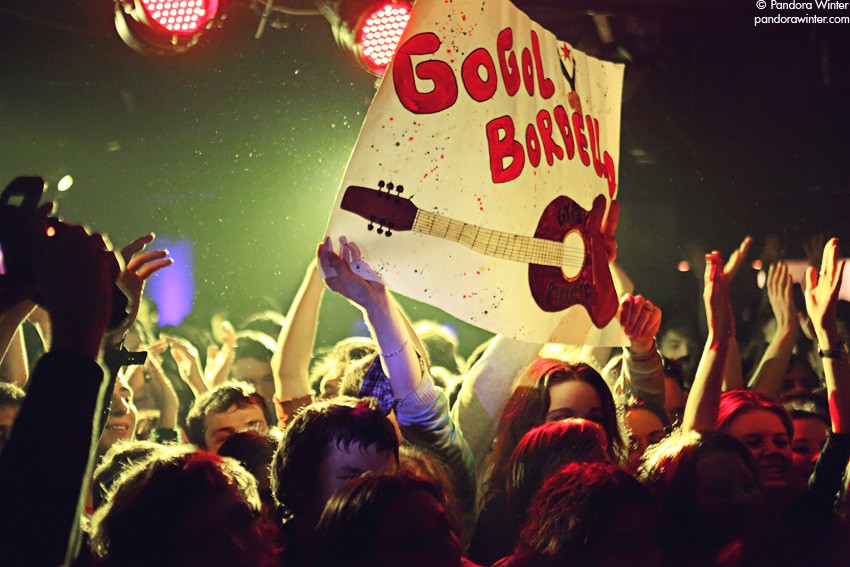 EUGENE HUTZ (GOGOL BORDELLO) @ XLIБ club, Kiev, 2010-12-18  
