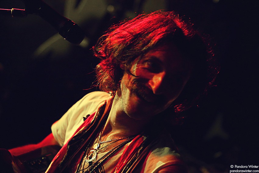 EUGENE HUTZ (GOGOL BORDELLO) @ XLIБ club, Kiev, 2010-12-18  