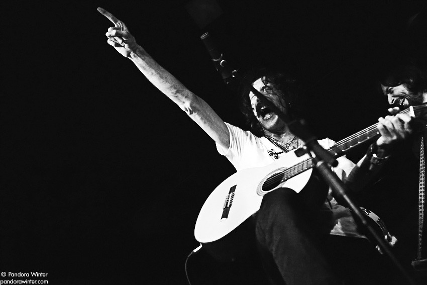 EUGENE HUTZ (GOGOL BORDELLO) @ XLIБ club, Kiev, 2010-12-18  