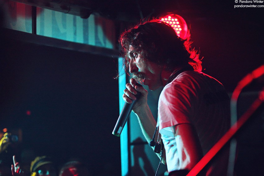 EUGENE HUTZ (GOGOL BORDELLO) @ XLIБ club, Kiev, 2010-12-18  