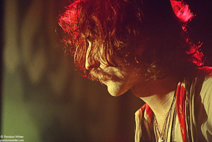 EUGENE HUTZ (GOGOL BORDELLO) @ XLIБ club, Kiev, 2010-12-18  
