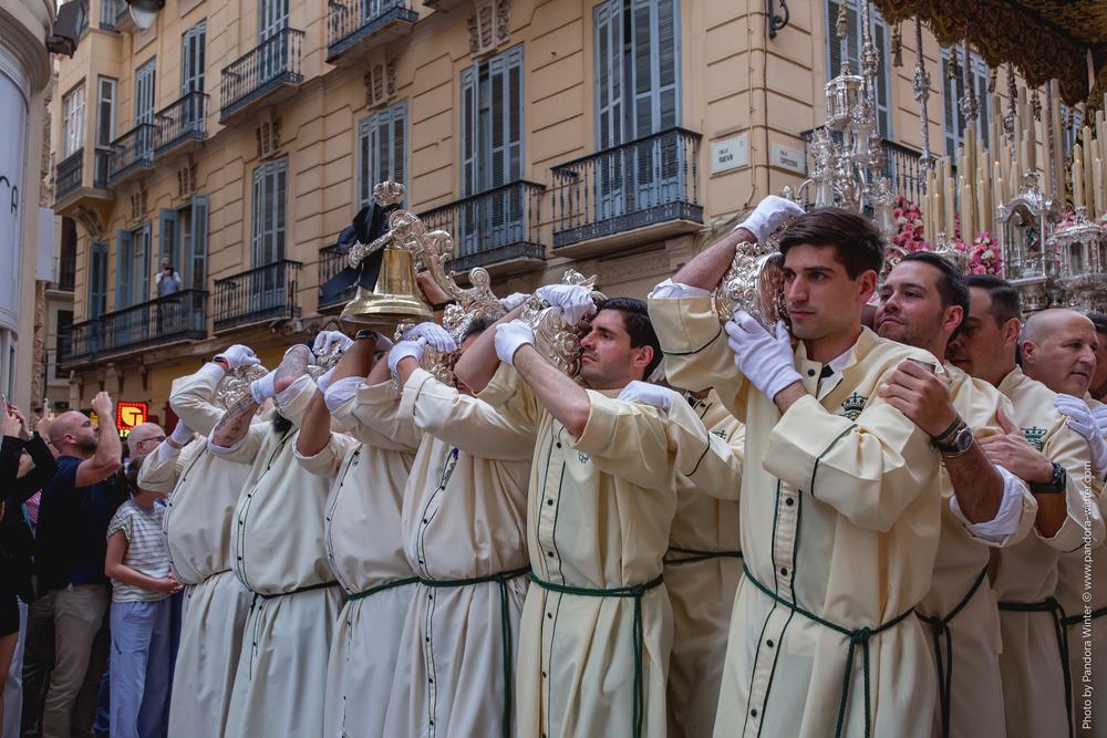 Semana Santa 2025, Domingo de Ramos, Lágrimas y Favores